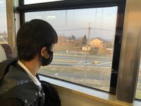 電車から琵琶湖が見えます！