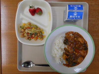 ３月１１日（月）の給食