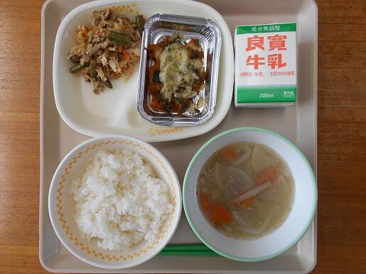 ３月１５日（月）の給食