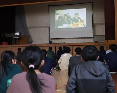 動画を見て考える